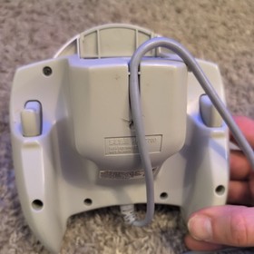 SEGA Dreamcast 2 Wired Controllers TESTED White & Blue controller w/ VMU. 