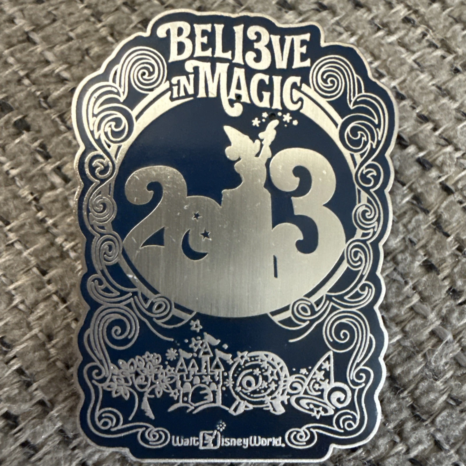 Disney Pin - WDW - Believe in Magic 2013 - Logo Beli3ve