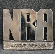 WK23173 NOS VINTAGE 1970s  NRA ACTIVE MEMBER  GUNS 2ND AMENDMENT BELT BUCKLE