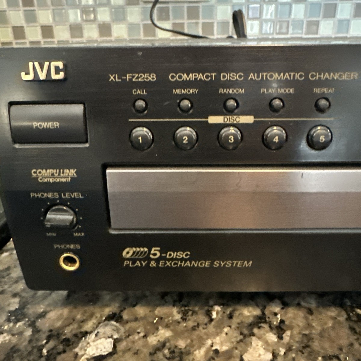 JVC CD 5 Disc CD Player Changer XL-FZ258 Tested and Working No