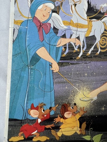 Disney’s Cinderella Golden Frame-Tray Puzzle 12 Piece Vintage 1 Pc Bent - Picture 5 of 9