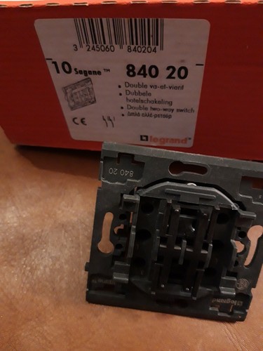 Interrupteur va et vient - Prises electriques Standard - Prise extra