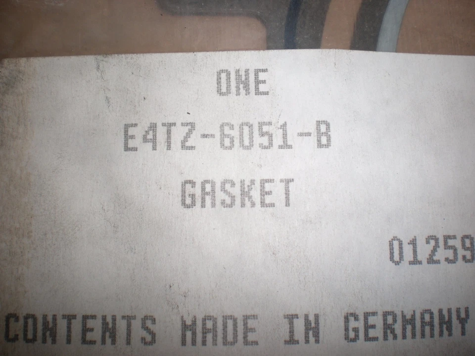 NOS 1983 - 1985 FORD RANGER 2.8L CYLINDER HEAD GASKET RH E4TZ-6051-B - Image 2 of 2