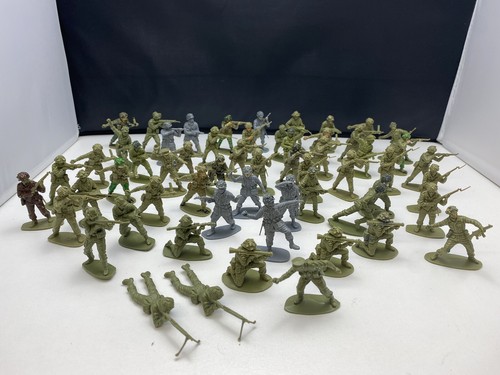 58 x Airfix British Paratroopers Military Infantry Plastic Figures 1/32 Scale