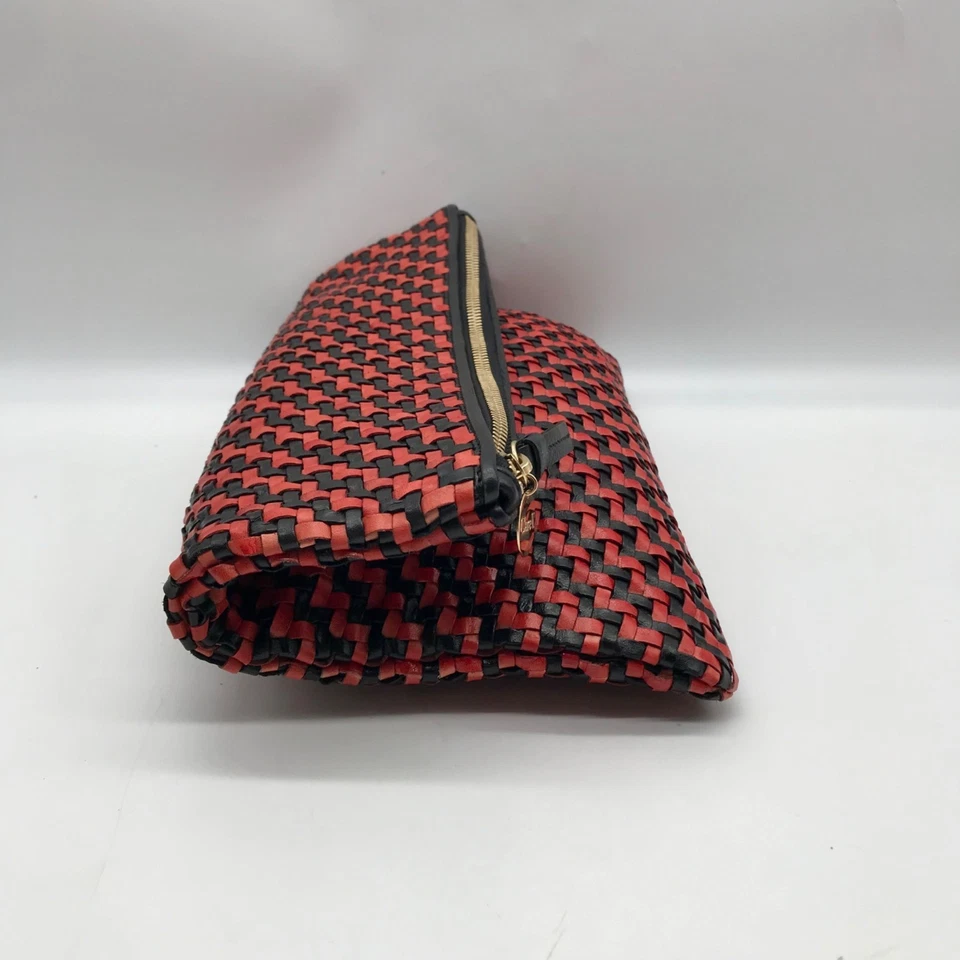 Clare V Red And Black Poppy Woven Zig-Zag Folover Clutch - Image 4 of 4