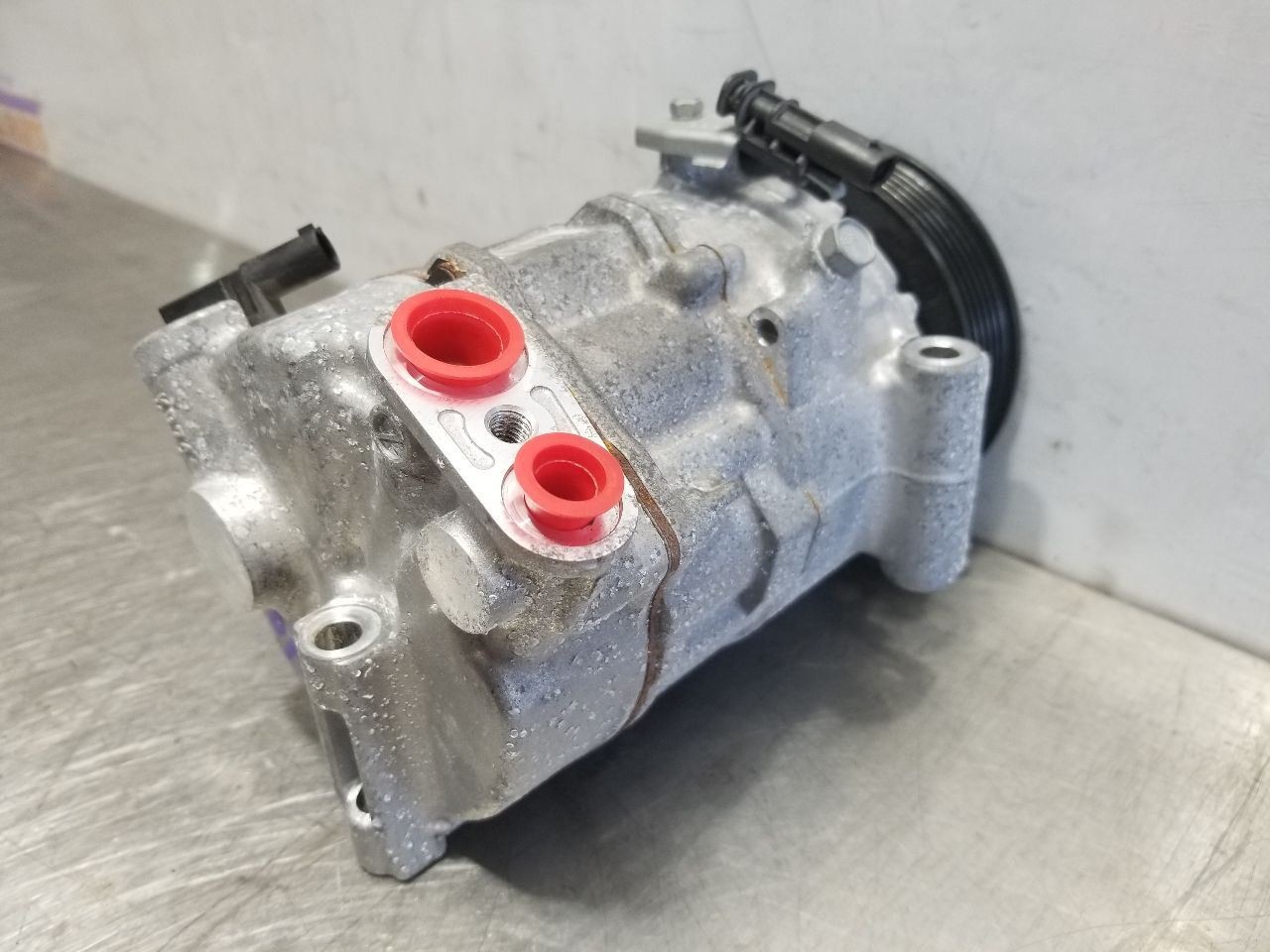 Maserati Grecale 2023-2023 Ac compressor P/N 50540132
