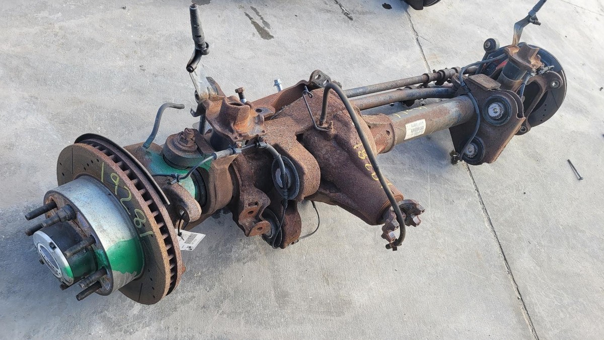2005-2007 F250 F350 Super Duty Front Axle 3.73 Gear Ratio SRW w