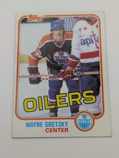 10 Must-Have Wayne Gretzky Cards 32
