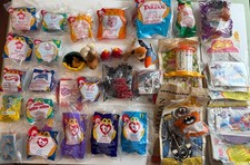 Lot Of 33 Vintage 90  s McDonalds, Burger King Toys  See Photos For Details 
