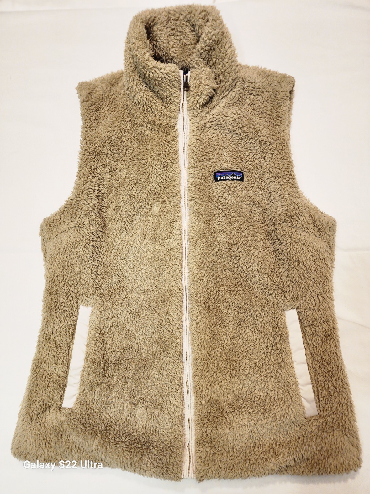 Patagonia Los Gatos Vest Women Large Beige Deep Pile Fleece Sleeveless full Zip