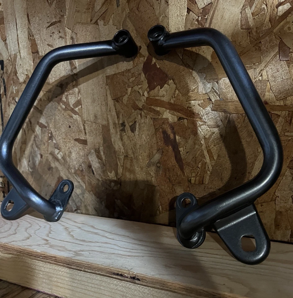 Alças de passageiros Suzuki Dr650 como novas, ótimo estado - Imagem 3 de 4