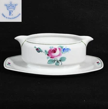 Bloch & Co Gravy 3 1/4" Tall