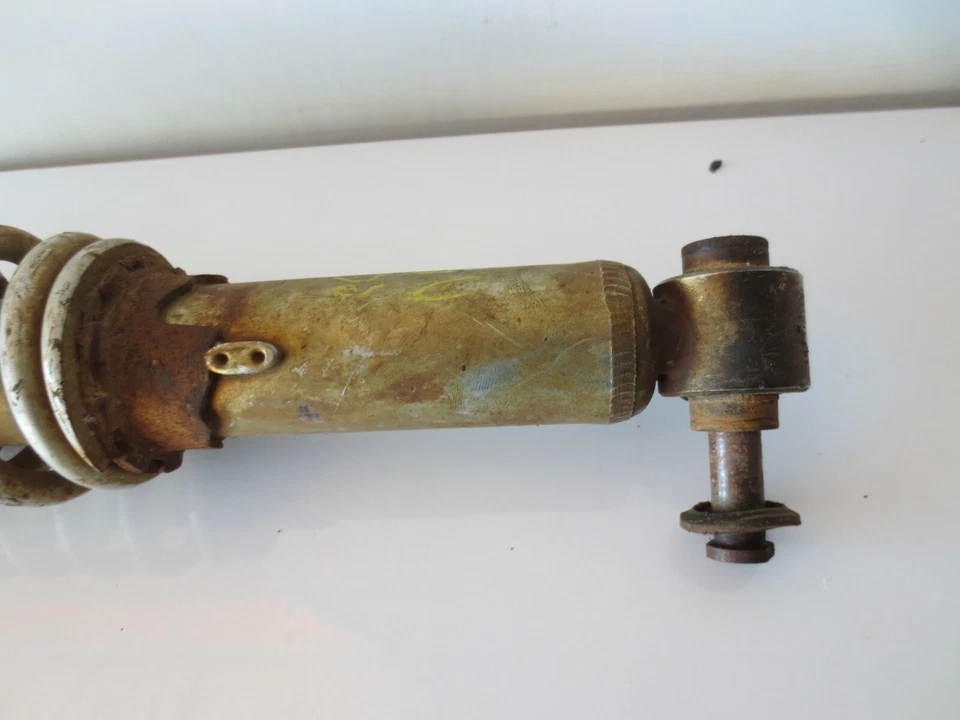 Amortiguador trasero Yamaha Wolverine 350 2005 4x4 ATV usado OEM Foto 2 de 3