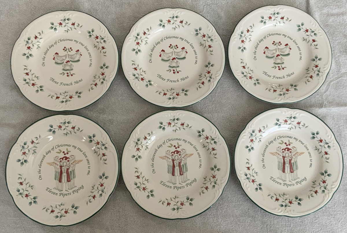 PFALTZGRAFF WINTERBERRY 12 DAYS OF CHRISTMAS 8” SALAD PLATES SET