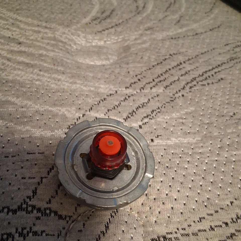 Death Quetzalcoatl 125 RDF BB-119 Beyblade Metal Fight 4D Takara Tomy #B2 - Imagem 2 de 3