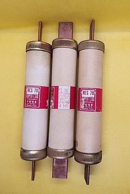 LOT OF 3 - BUSS SUPER-LAG RES 70 600V 70A RENEWABLE FUSE [RC 9-5]