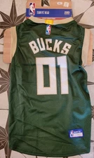 NBA TEAM Wear  MILWAUKEE BUCKS Dog Jersay Pets First- SIZE XLarge - NWT