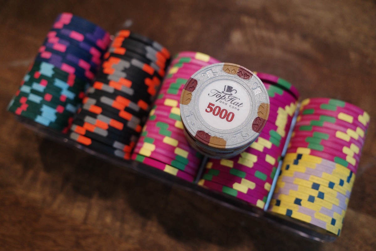 Paulson Top Hat and Cane Poker Chip Set THC RARE 110 Chips 1-5000