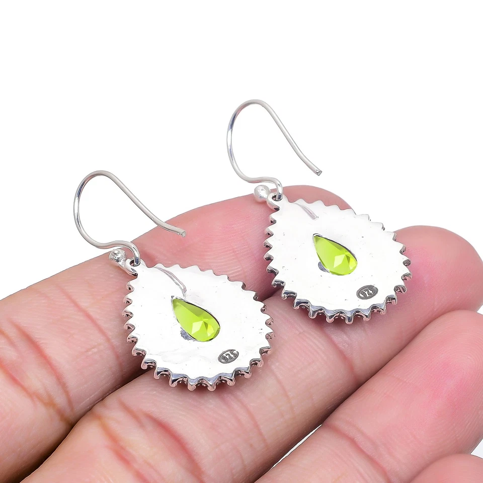 Peridot Gemstone 925 Sterling Silver Jewelry Earring, Beautiful Earring - Image 4 of 4