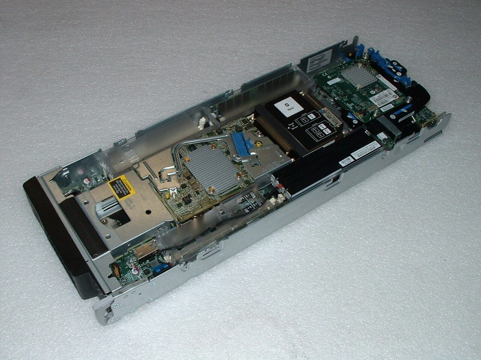 HP ProLiant BL460c G9 2x E5-2680 v3 2.5GHz 24-Cores / 512GB RAM / P244br - Image 4 of 4