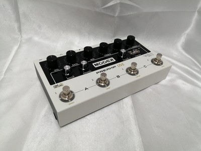 MOOER - PREAMP LIVE | Guitar Digital Multi Preamp Modeler in Good Condition