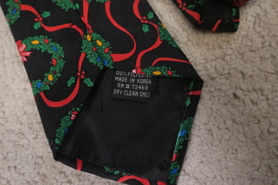 CORBATA NAVIDAD SURREY Negra Roja y Verde Festiva y Brillante 56" X 4" Foto 4 de 4
