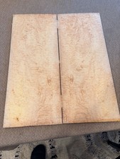 GITARRENPLATTE GITARRENBAUER HOLZ/GESTEPPTER AHORN 20X16,5X.25 #1536