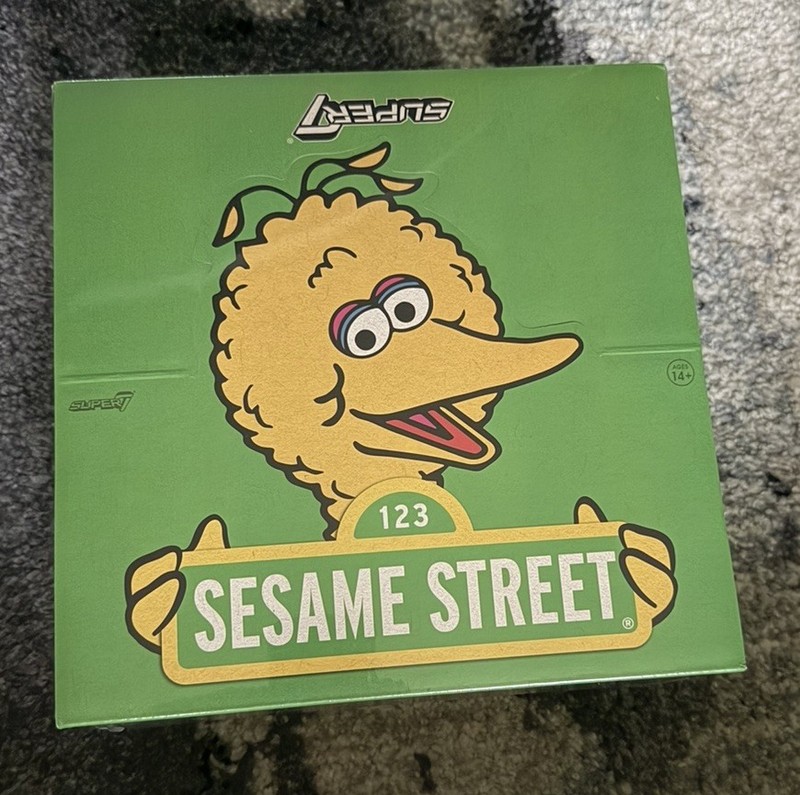 Sesame Street Reaction Blind Box Big Birds from Around the World 12 Pack Super7