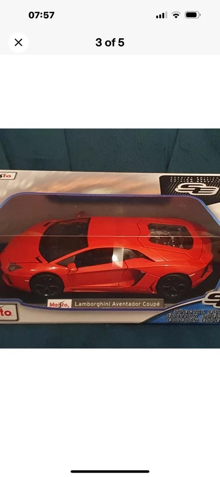 Lamborghini Aventador escala 1:18 Foto 4 de 4