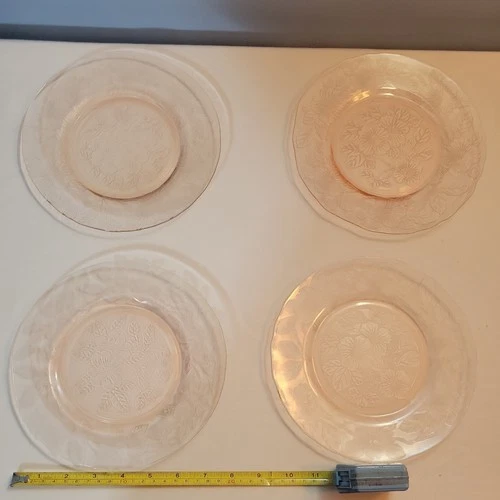 Set of  4 Vintage Macbeth Evans Dogwood Pink Depression Glass Luncheon Plates 8”