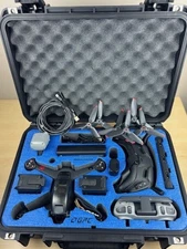 DJI FPV Drone Combo + Goggles V2 + Controller 2 + Motion Controller + 3 Batterie