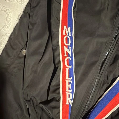 Men’s Moncler Hooded Jacket Windbreaker XL image 4
