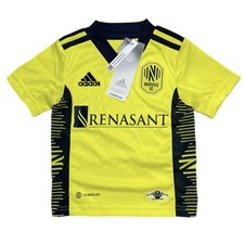 Camiseta deportiva Adidas Nashville SC para niños pequeños 22/23 local amarillo choque talla 4T