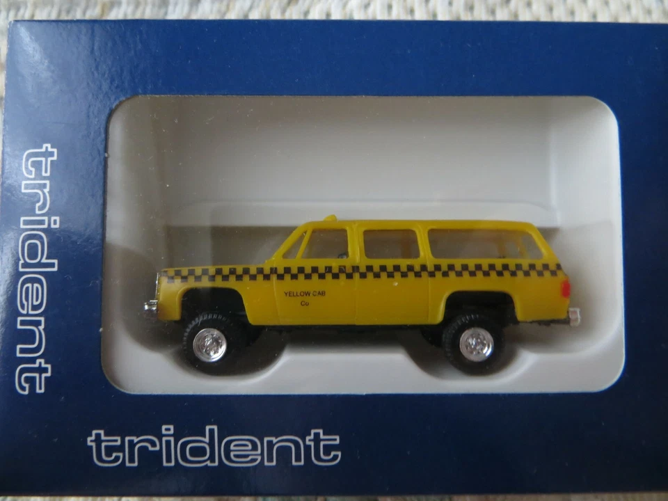 1:87 HO Chevrolet Suburban 'Taxi' Trident 90167 - Photo 1/1