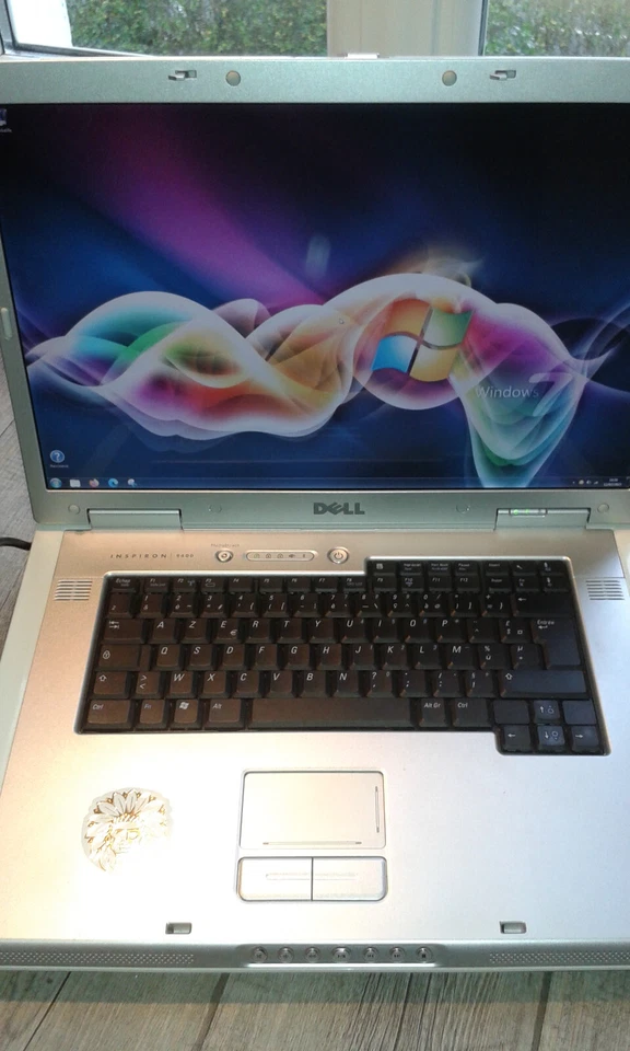 DELL Inspiron 94000 / spécial WINDOWS 7 / 3GO de Ram / 17pcs / [DUAL-CORE] - Photo 2/4