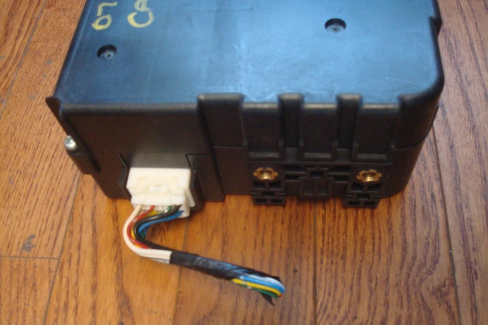 2007-2011 TOYOTA CAMRY HYBRID OEM módulo de fonte de alimentação de freio controle 89680-33010 - Imagem 3 de 4