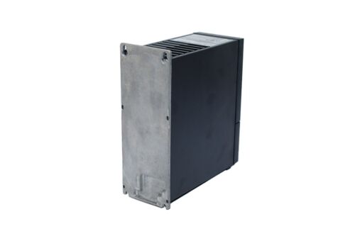 DANFOSS 131Z8977 FREQUENCY INVERTER VLT2805PS2B20SBR1DBF00A00C1 0.55kW / 0.75 HP - Picture 7 of 8
