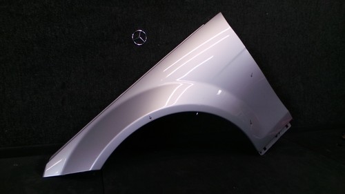 B-019 * Mercedes-Benz W204 C-Klasse  Kotflügel Links  775 Iridiumsilber Met