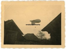 Orig. Foto Fesselballon Beobachter Ballon über Dorf in Russland 1941