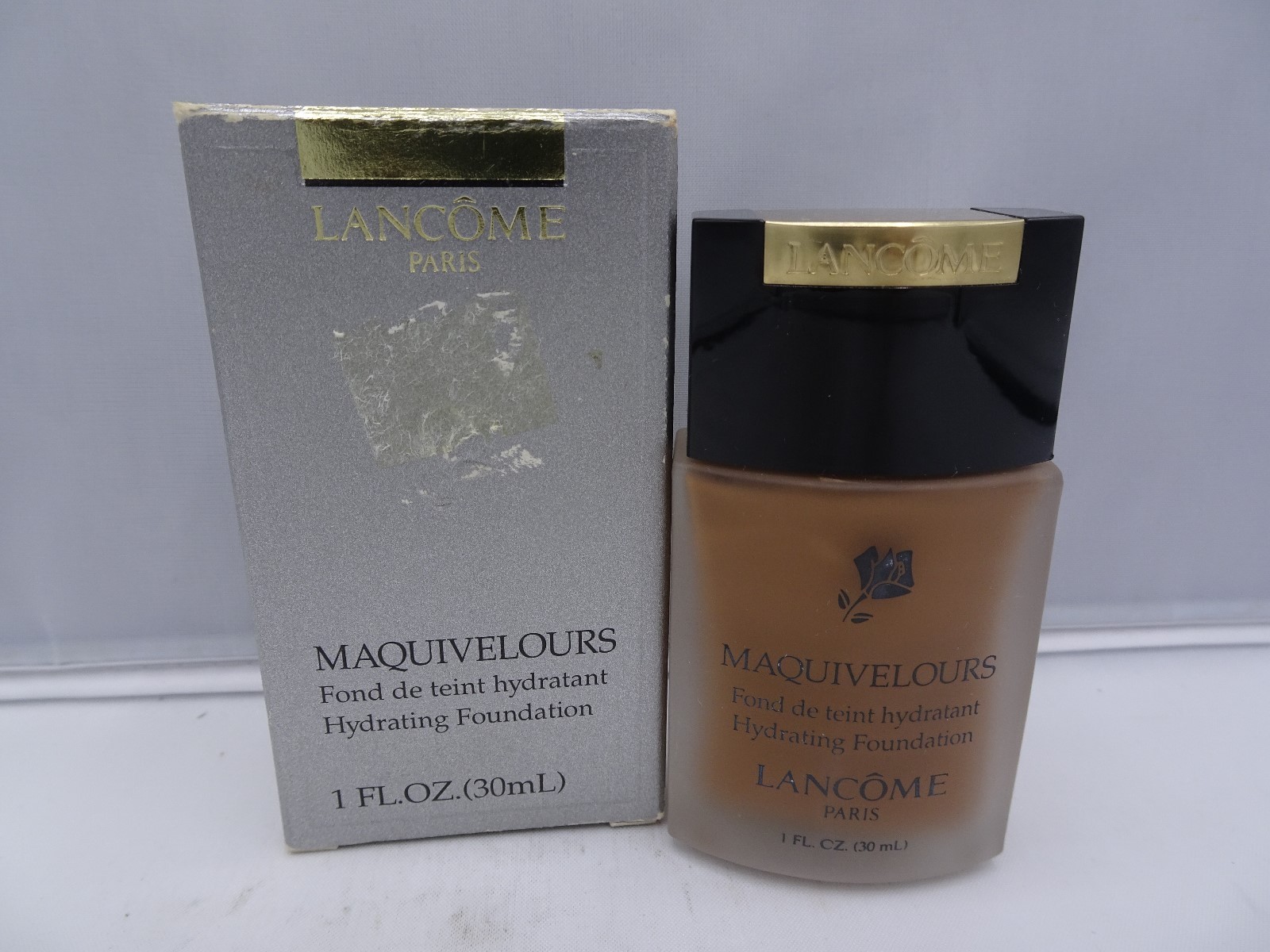 LANCOME MAQUIVELOURS HYDRATING FOUNDATION 1.0 FL oz - Cafe Bronze IV