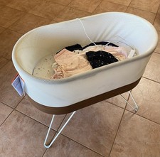 Happiest Baby Snoo Smart Sleeper Bassinet - Includes Sleep Sacks & Crib Sheets