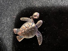 Sterling Silver 925 Charm Pendant Sea Turtle Lenox 3.0 grams