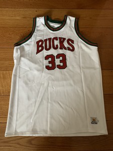 lew alcindor milwaukee bucks jersey
