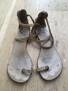 giuseppe flat sandals
