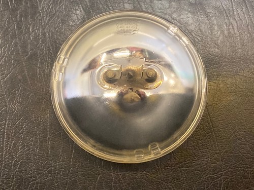One GE 5 3/4" FORD SCRIPT 2 Prong High Beam Headlight Head Light Tested Working - Picture 4 of 5