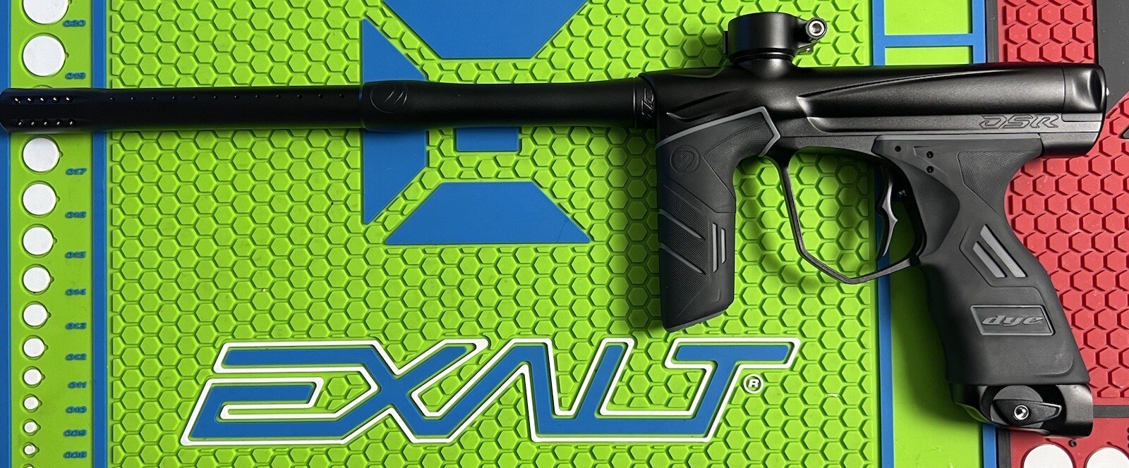 DYE DSR PAINTBALL MARKER+ FLEX CAN /SOFT TIP BOLT+ BILLY WING TRIGGER+