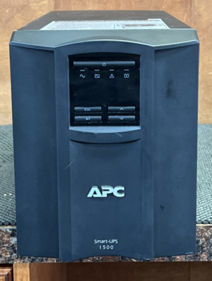 APC Smart-UPS 1500 SMT1500 120V 8 Outlet Power Supply with battery b-5