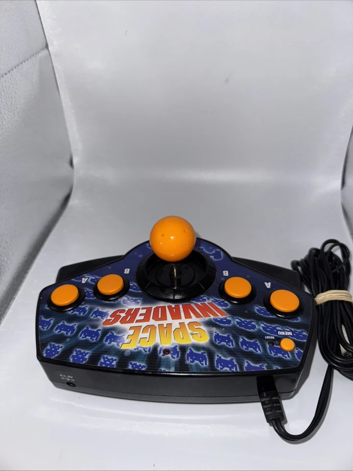 Space Invaders Arcade Game 5-in-1 Plug n Play TV (Radica, 2003) Tested Works - Image 3 of 4