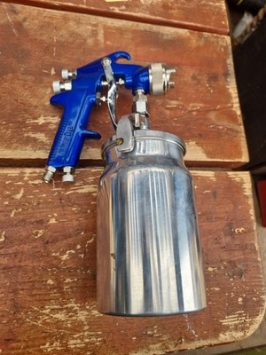 Clarke SP18C Spritzpistole 1,8mm Außenmischdüse 1 Liter Syphonbecher Luftbetrieben