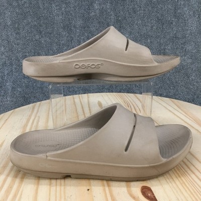OOFOS Sandals Mens 10 Womens 12 Beige OOahh Recovery Slides 